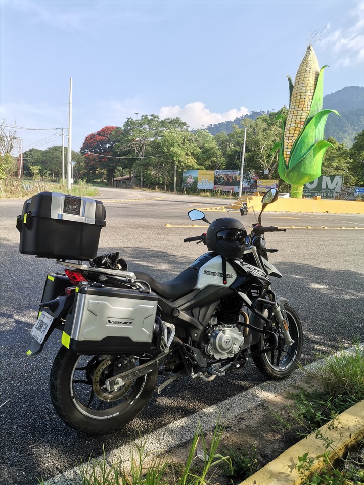 V200