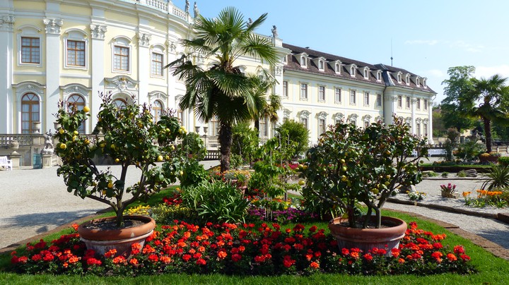 Blühendes Barock Schloss Ludwigsburg