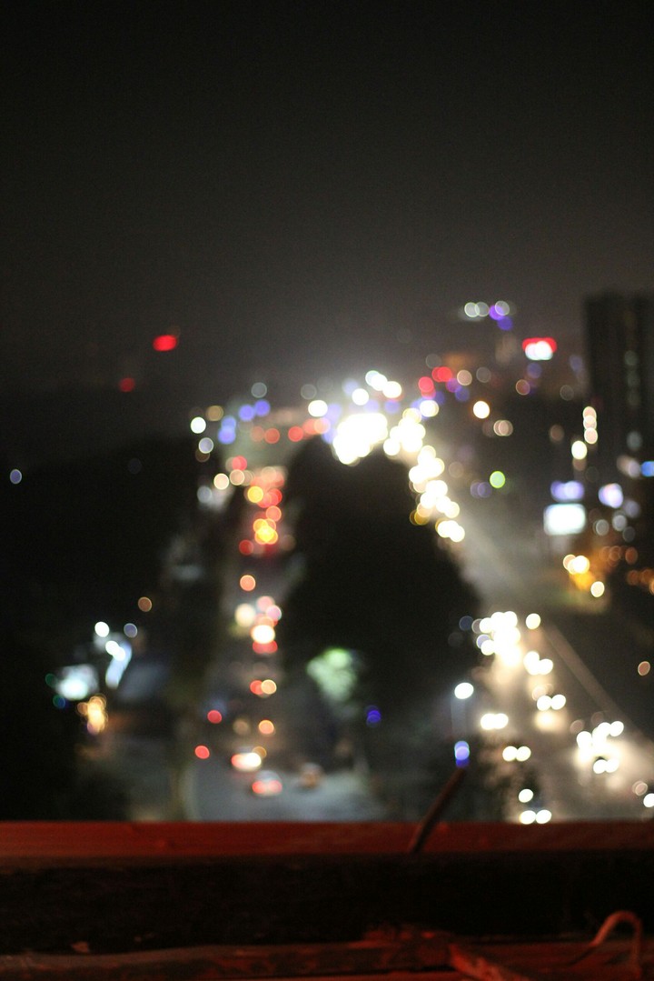 traffic flow at night