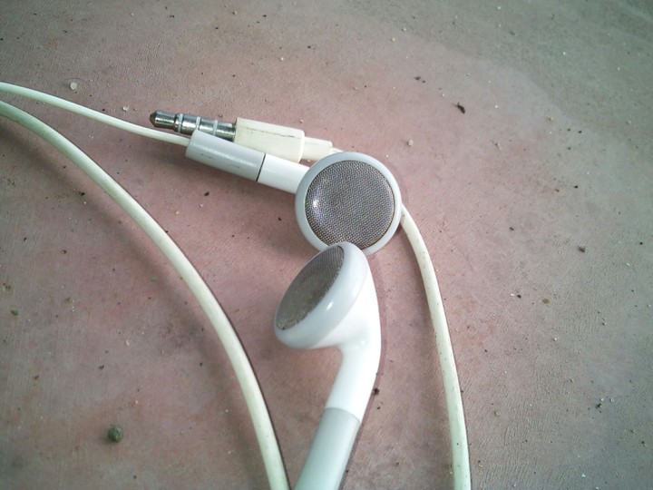 ear phone
