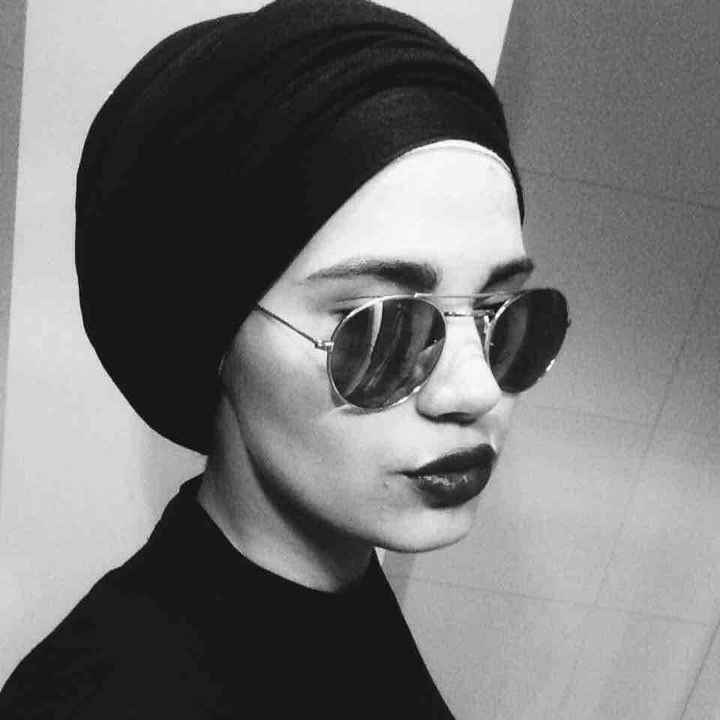 black&white