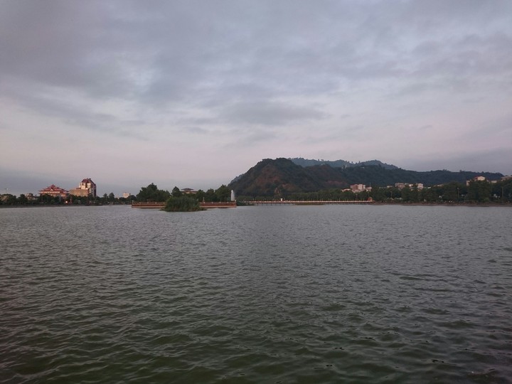 Lahijan Pool