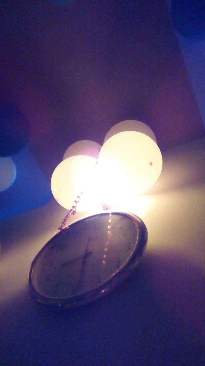 Dim light Watch