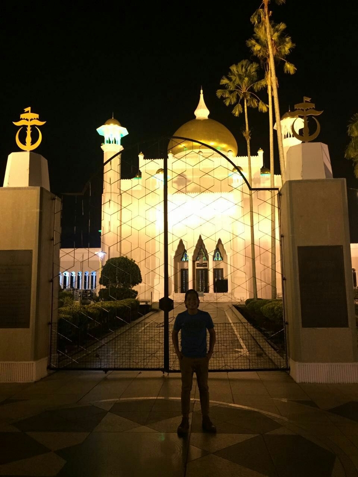 Mosque, bandar sri begawan, Brunei Darussallam.