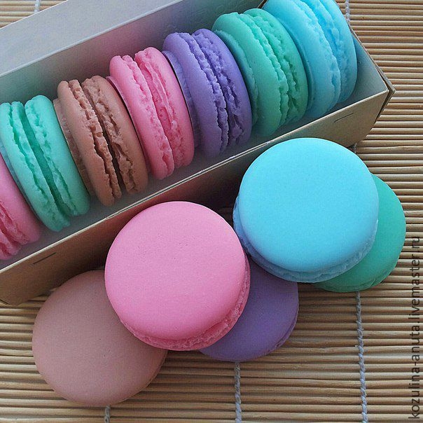 Macaroons coloring