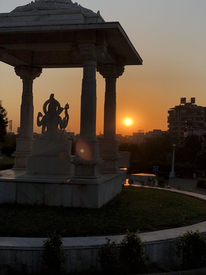 the sun set at Birla temple