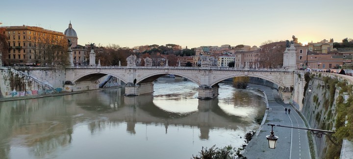 Lungotevere