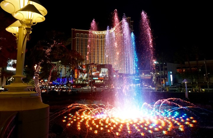 Las Vegas: Dancing Light