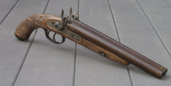 Double barrel shotgun