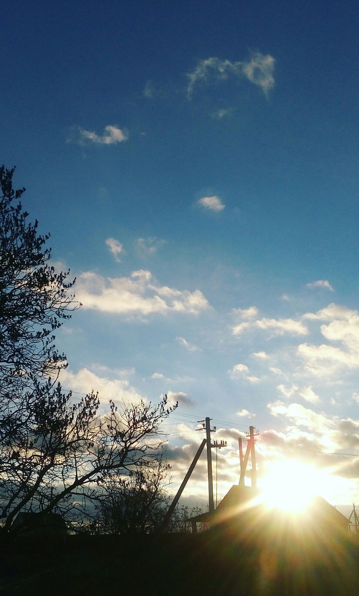 the sun,sky