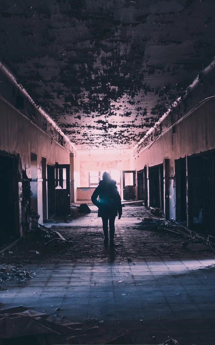 alone road
