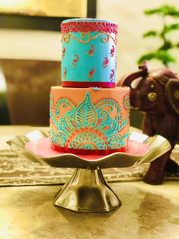 pastel estilo hindú