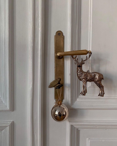 hình nền Latch, Art