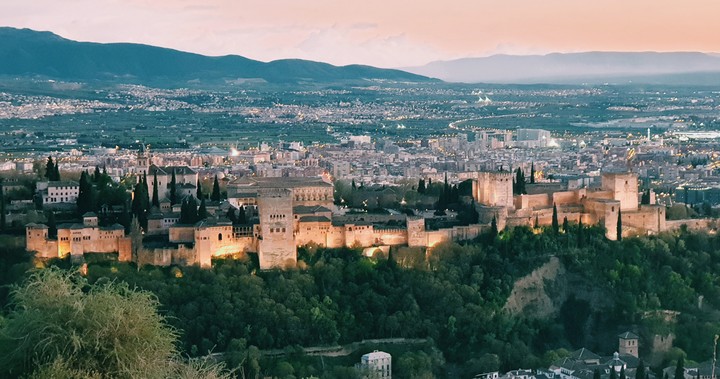 ALHAMBRA - قصر الحمراء