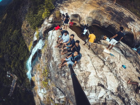 Diyaluma waterfall