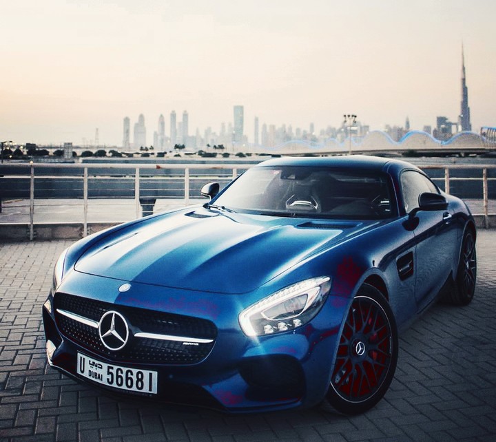 DUBAÏ, AMG