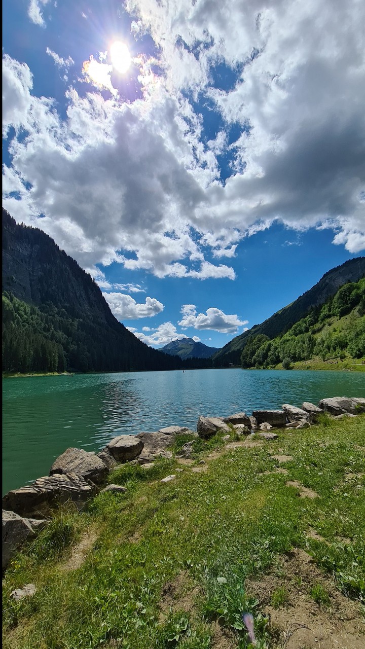 Montriond lake