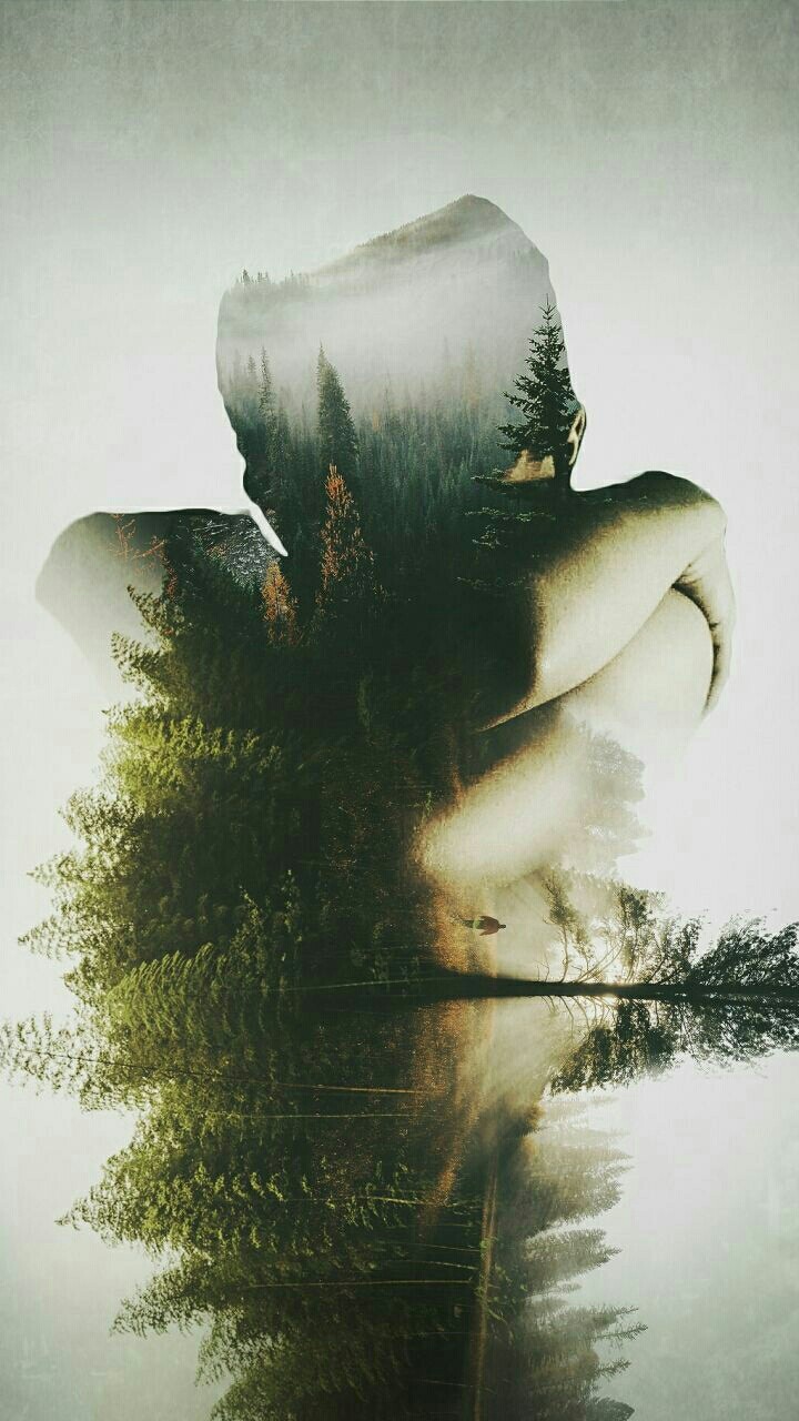 trapped the world in lil arms...