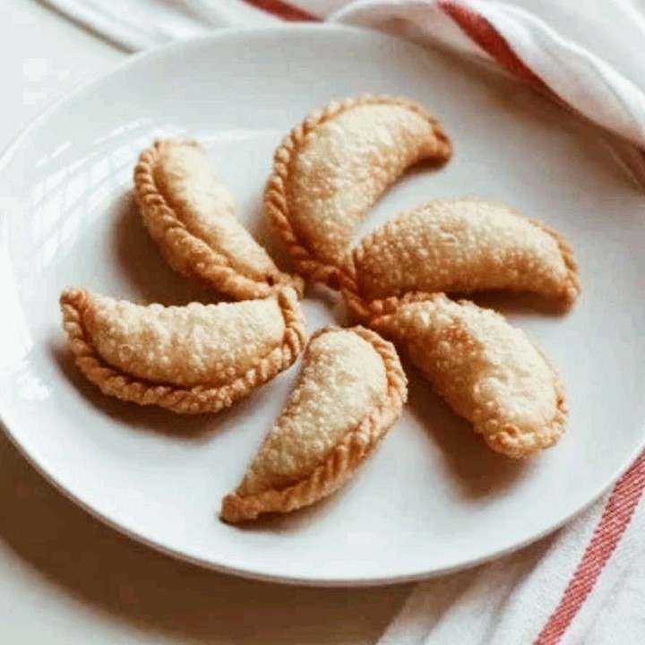 Gujjiya