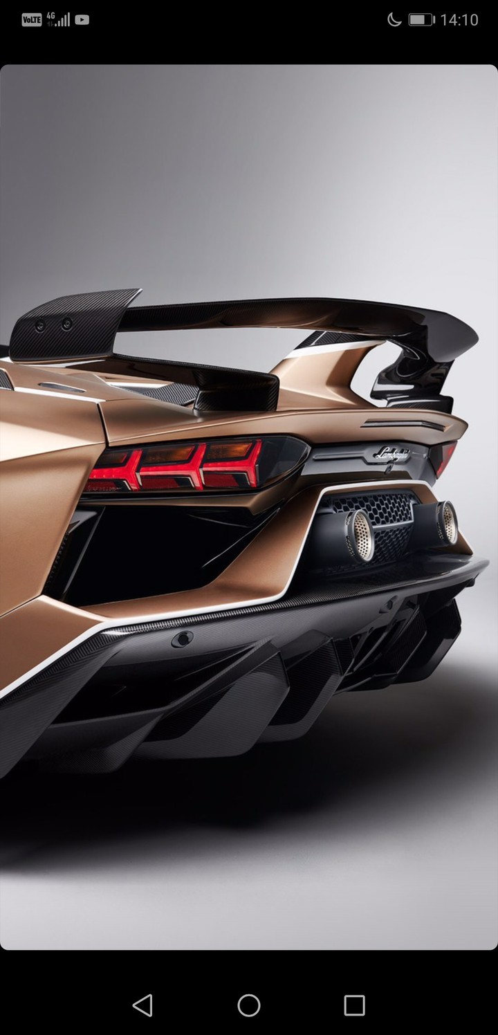 Lamborghini aventador svj