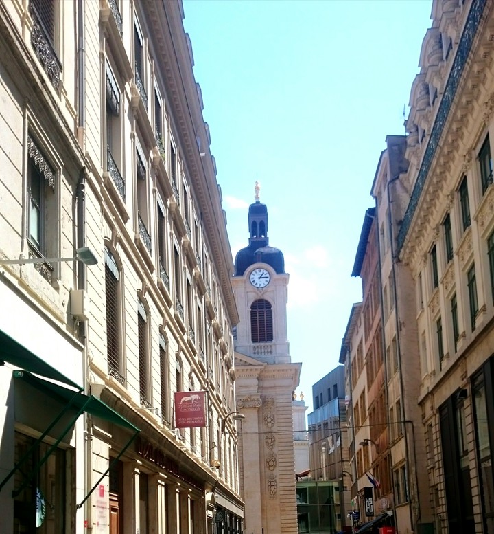 LYON