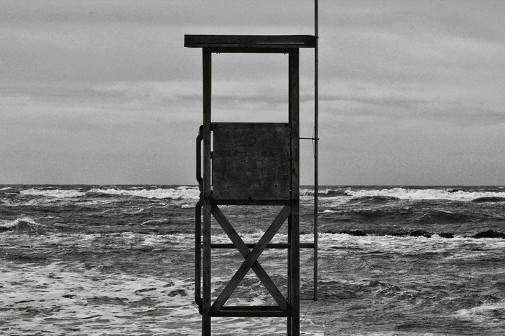 lifeguard tower