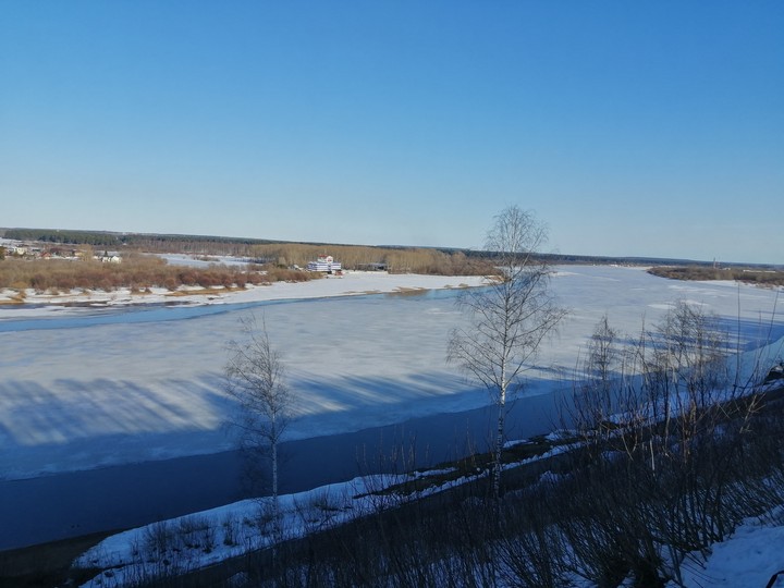 Река