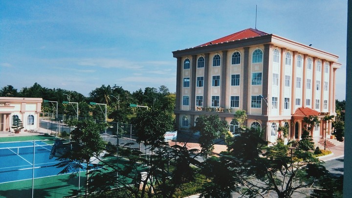 South CAN THO UNIVERSITY!