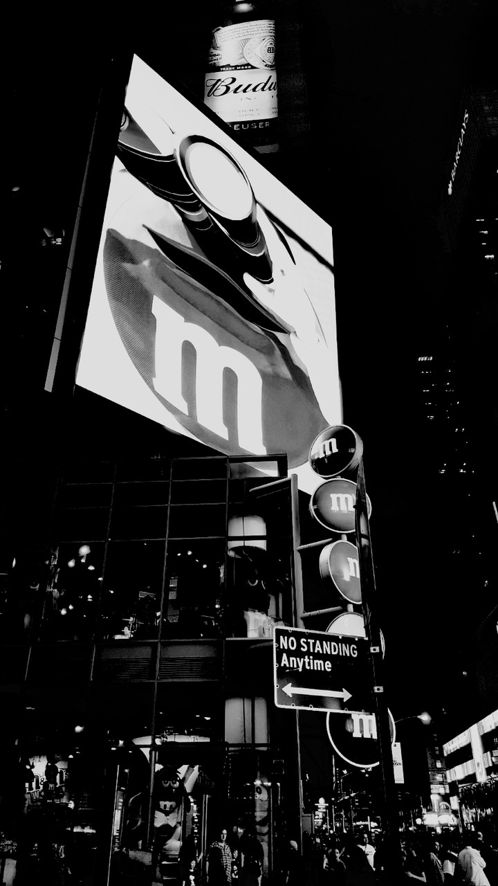 m&m