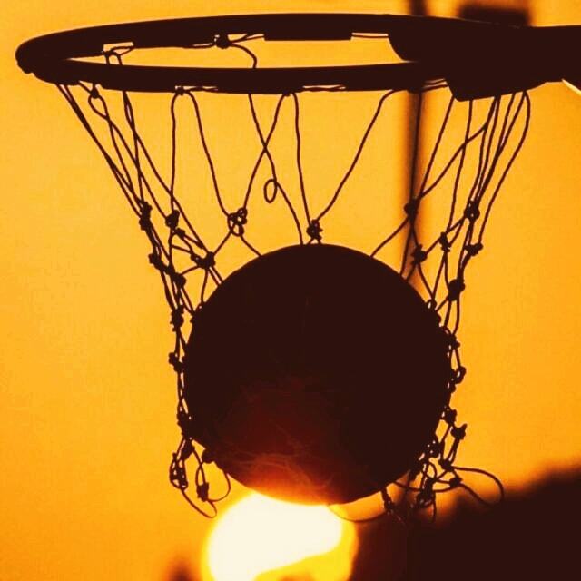 BASKETBALL