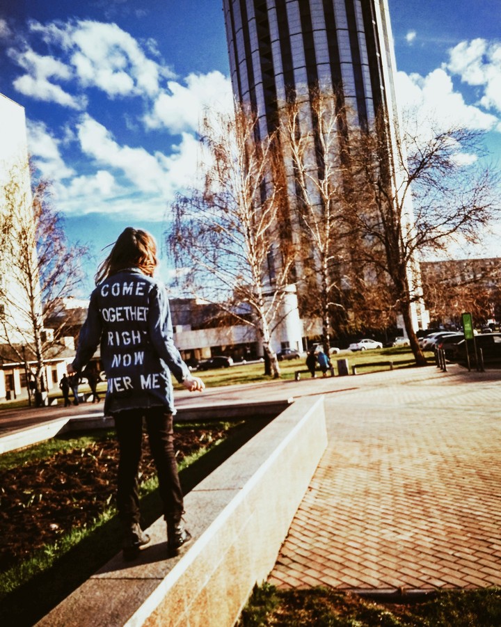 Come together right now over me.