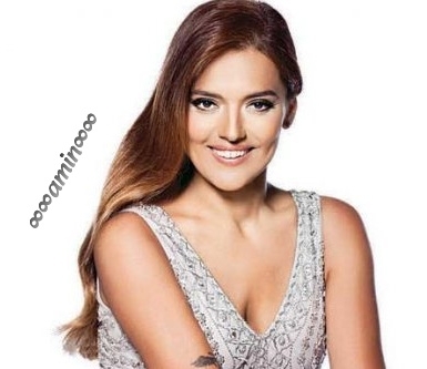 Demet Akalin singer