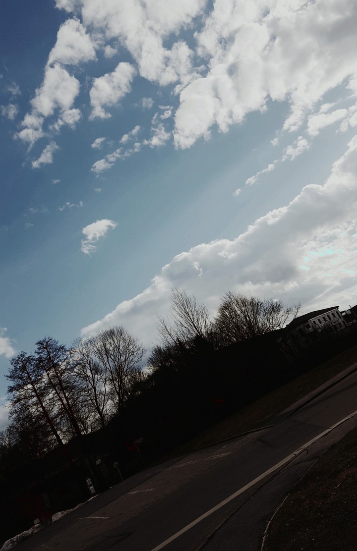 Wolken in Bad Kötzting am Jahnplatz