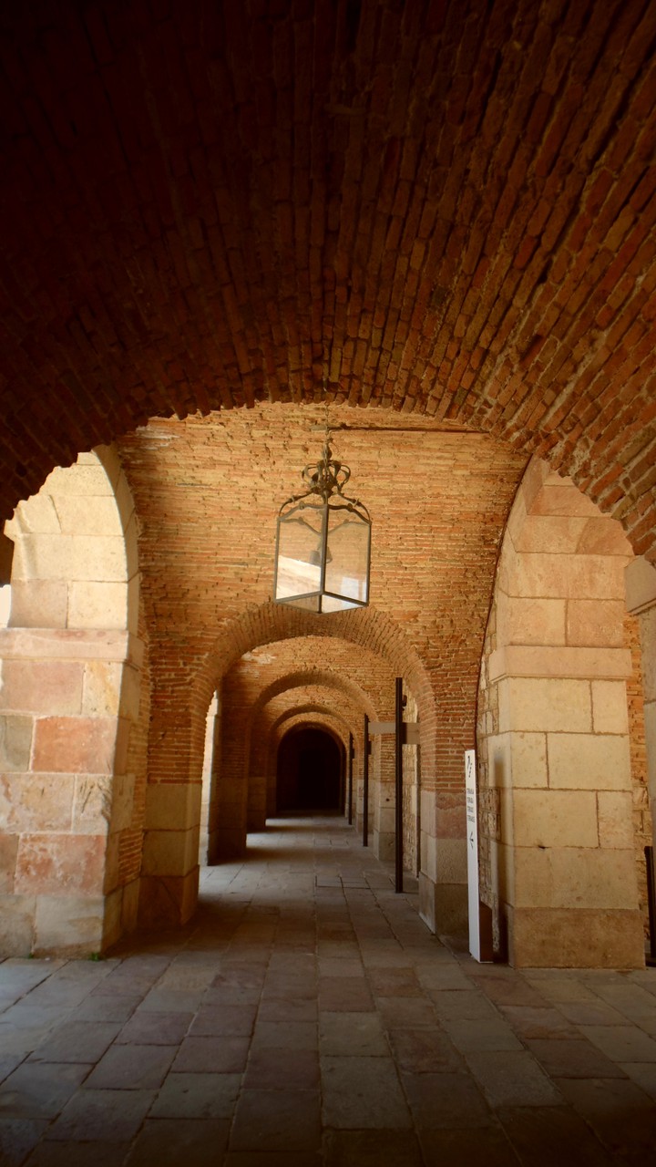 alaugút