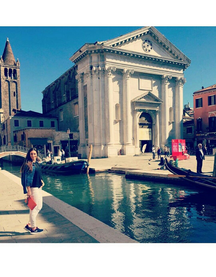 girl in venezia