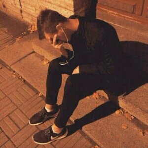 sad boy перевод грустний мальчик