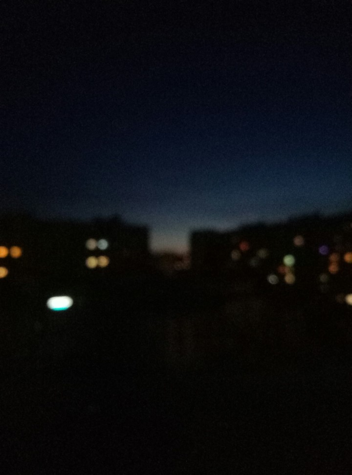 город