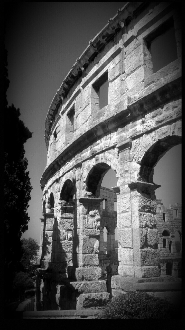 Pula arena