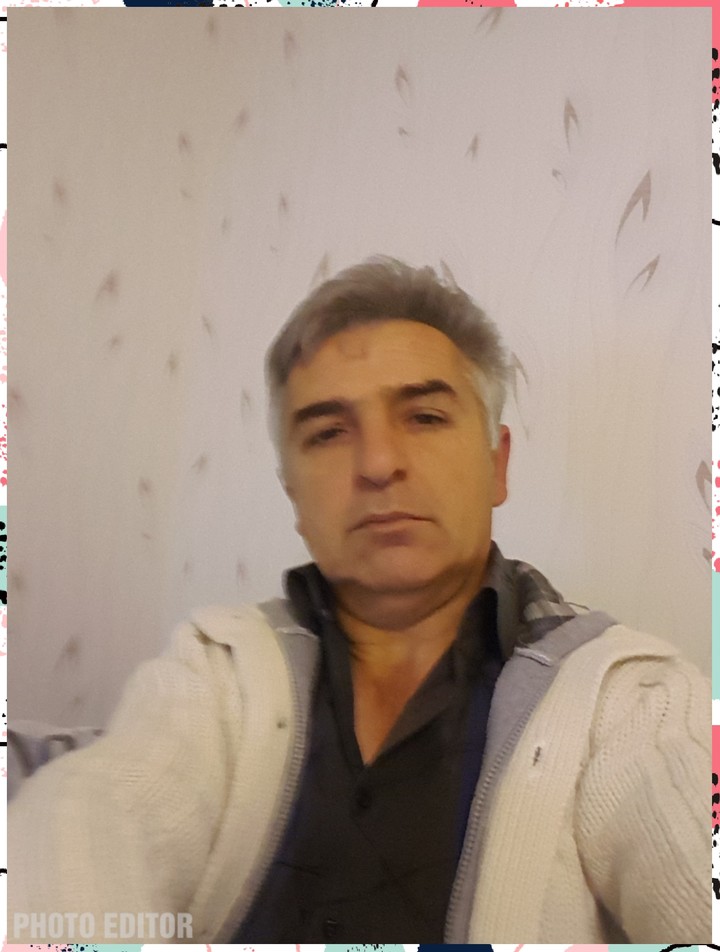 et sans moustache