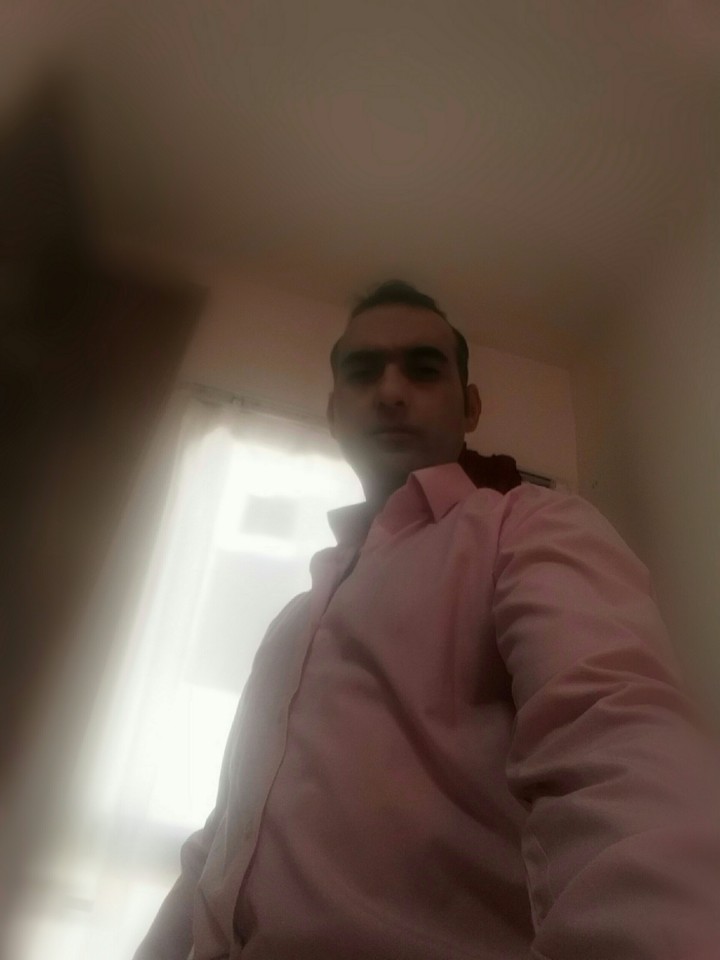 گاهی وقتی تنها باشی کمی زندگی تار میشه
