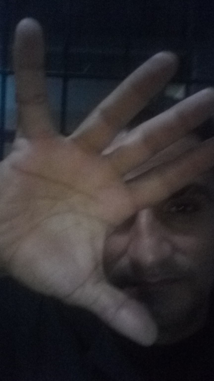 hY