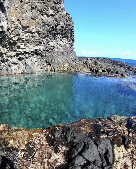 Blue, Water, Body_of_water