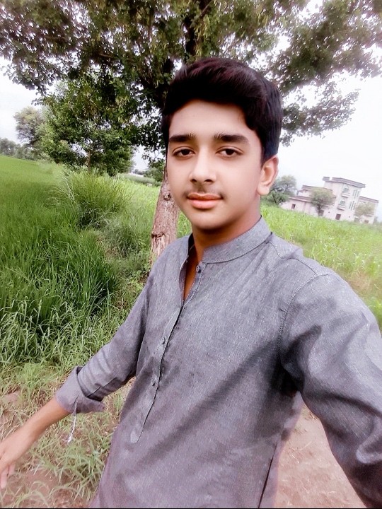 This is my first pic uploaded fallow and like