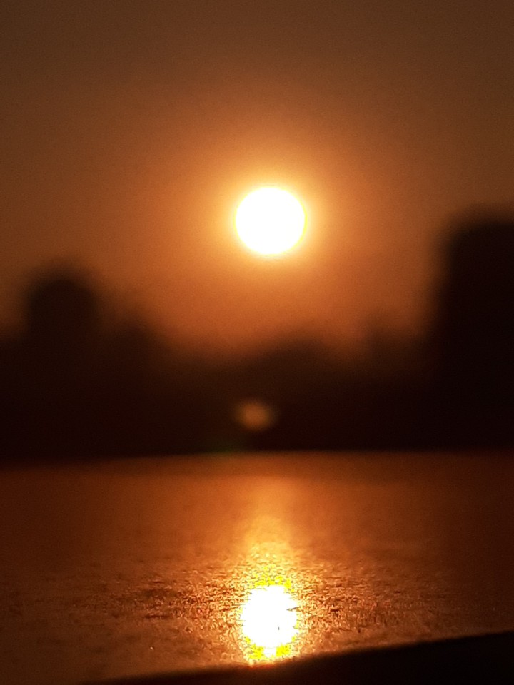 ☀