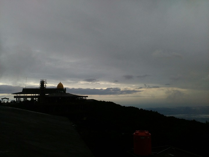 tangkuban perahu
