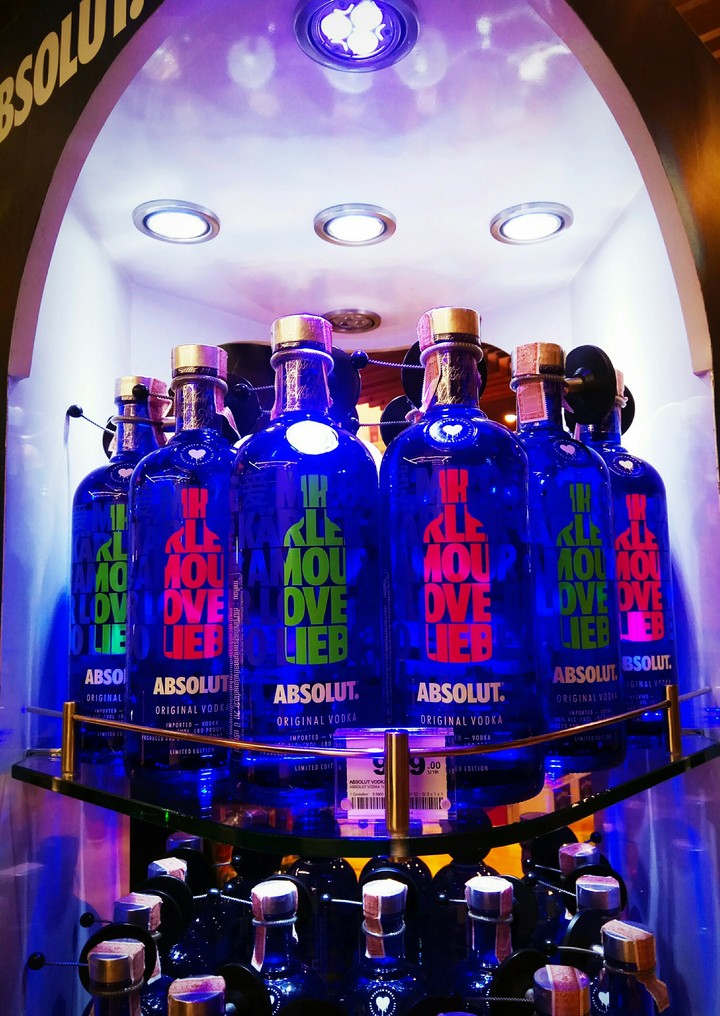 Blue party