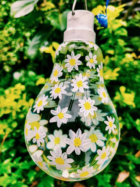 DIY bulb art