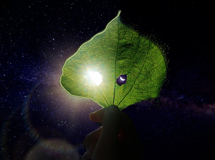 Sun and moon simultaneously