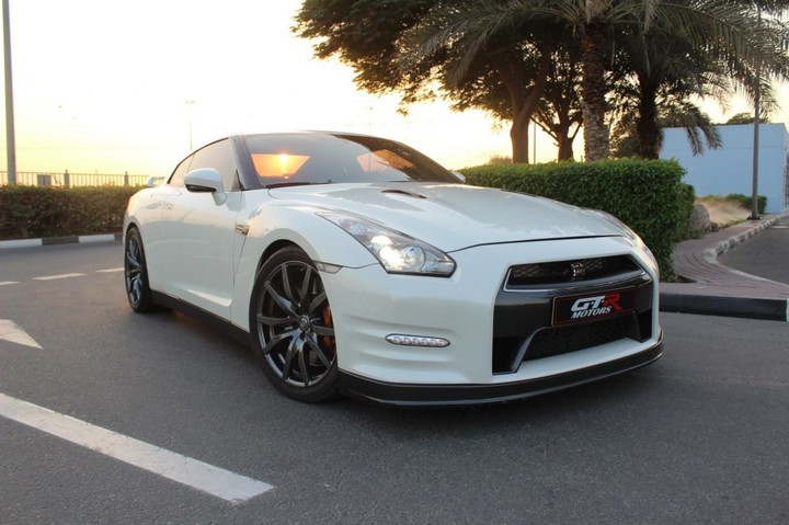 Nissan GT R turbo