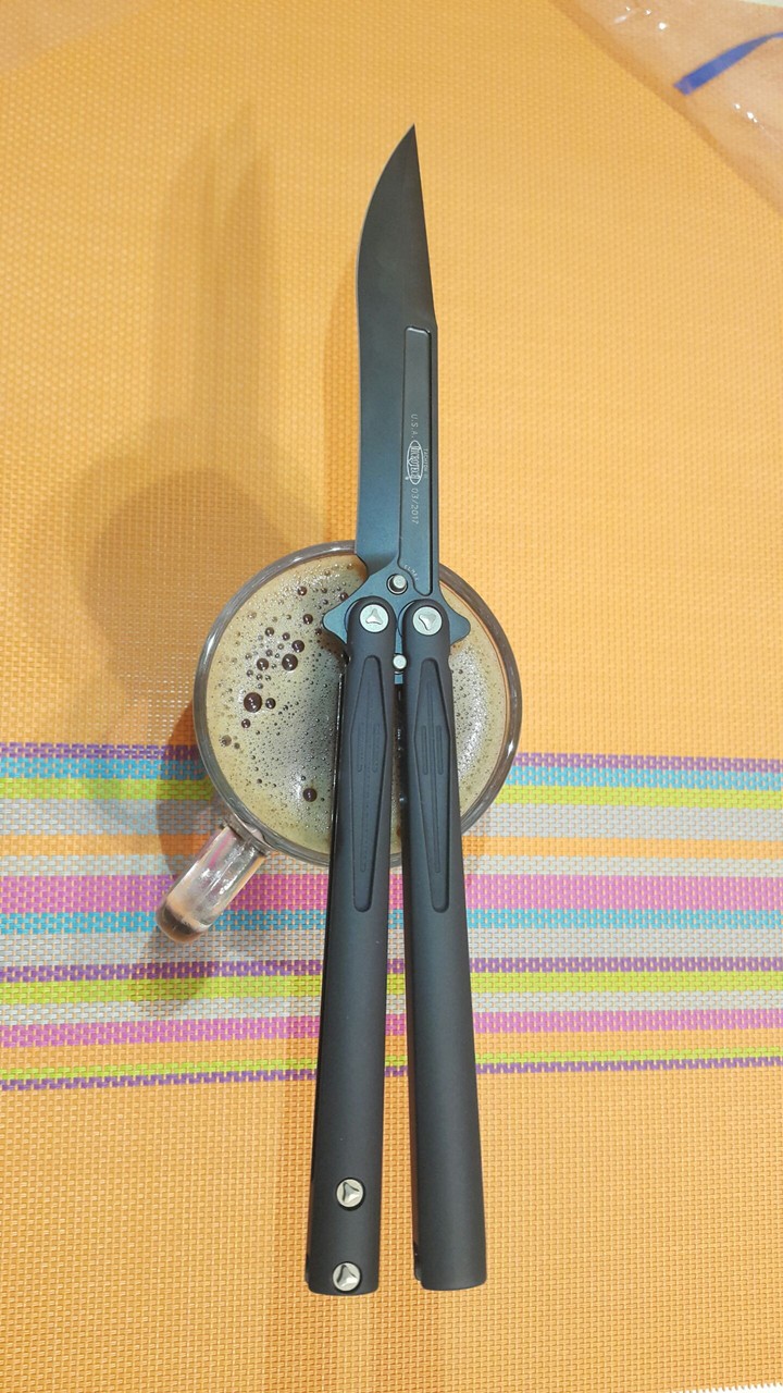 coffee and Knife